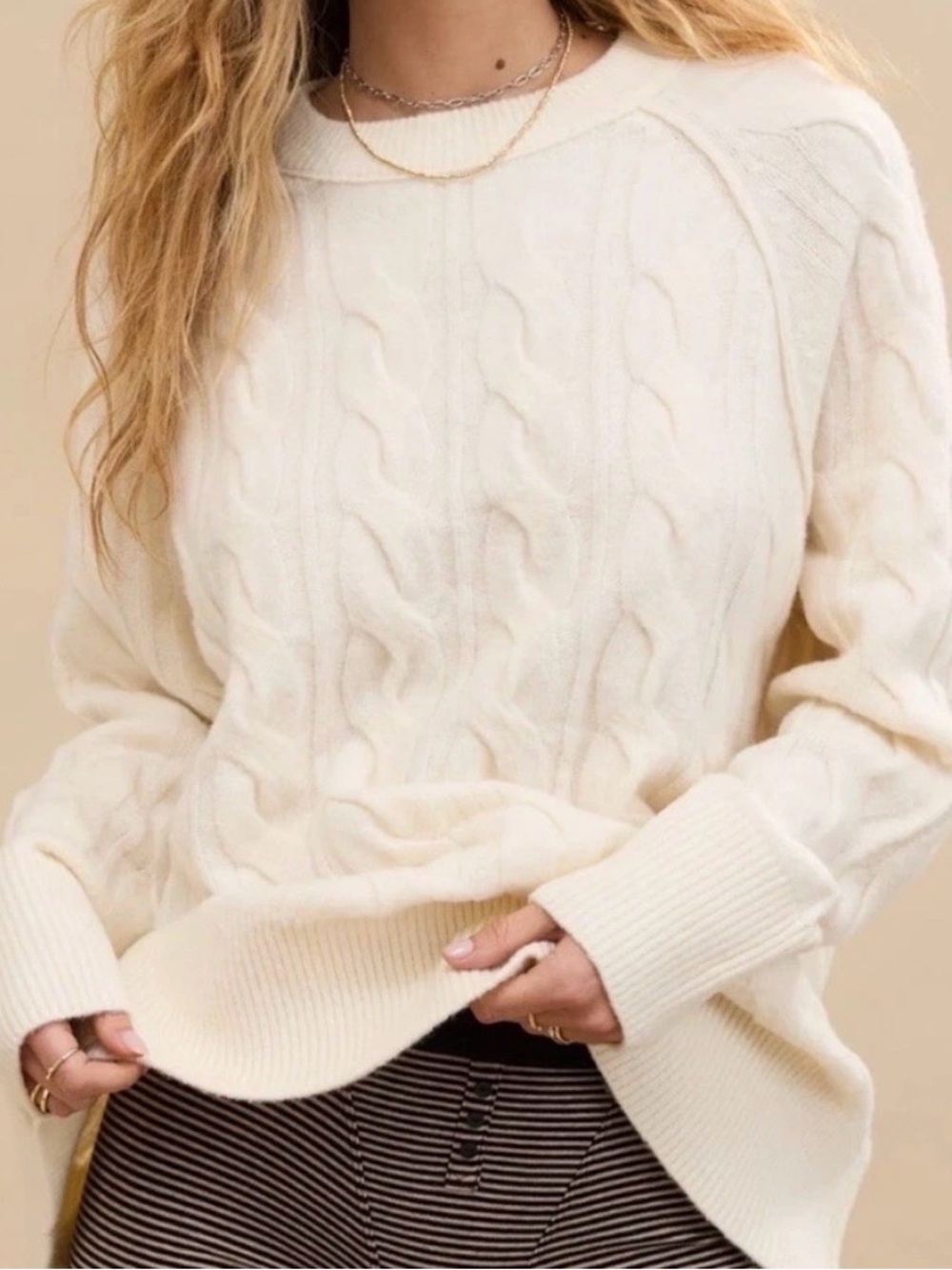 aerie Women’s Unreal Cream Cable Knit Sweater - Classic Crewneck Size Medium NEW